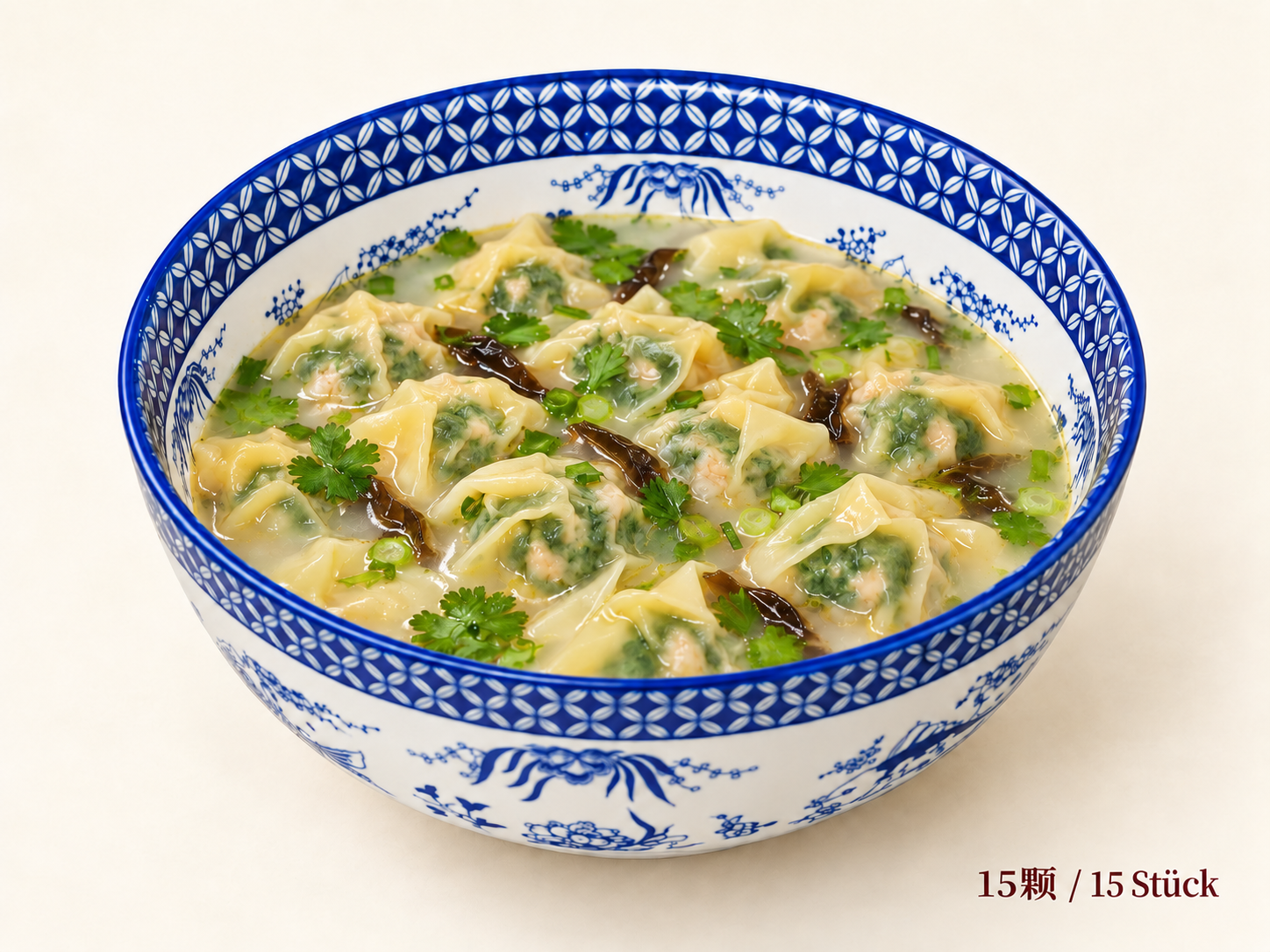 Wantan-Suppe mit Garnelen und Hirtentäschel